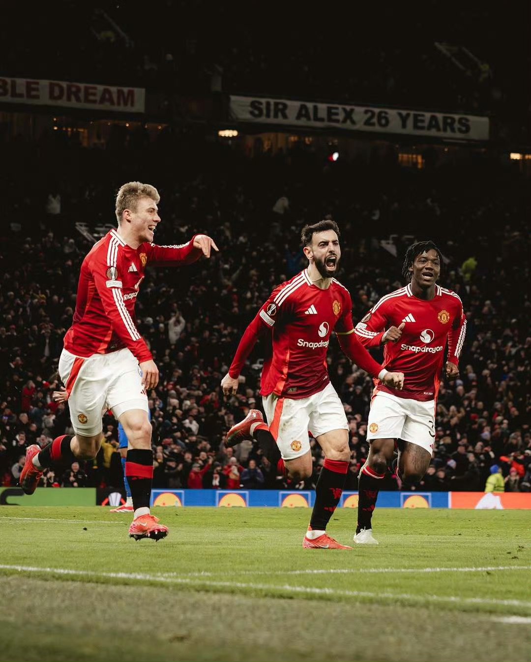 曼联在对阵马赛的比赛中恢复了士气