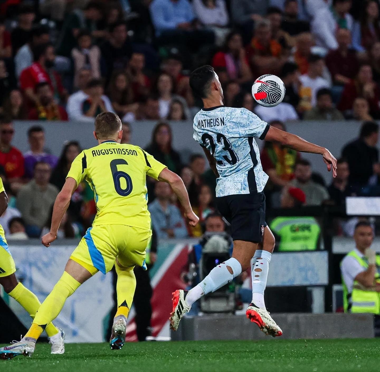 瑞典篮球甲级联赛上演精彩对决，球迷热情高涨的简单介绍