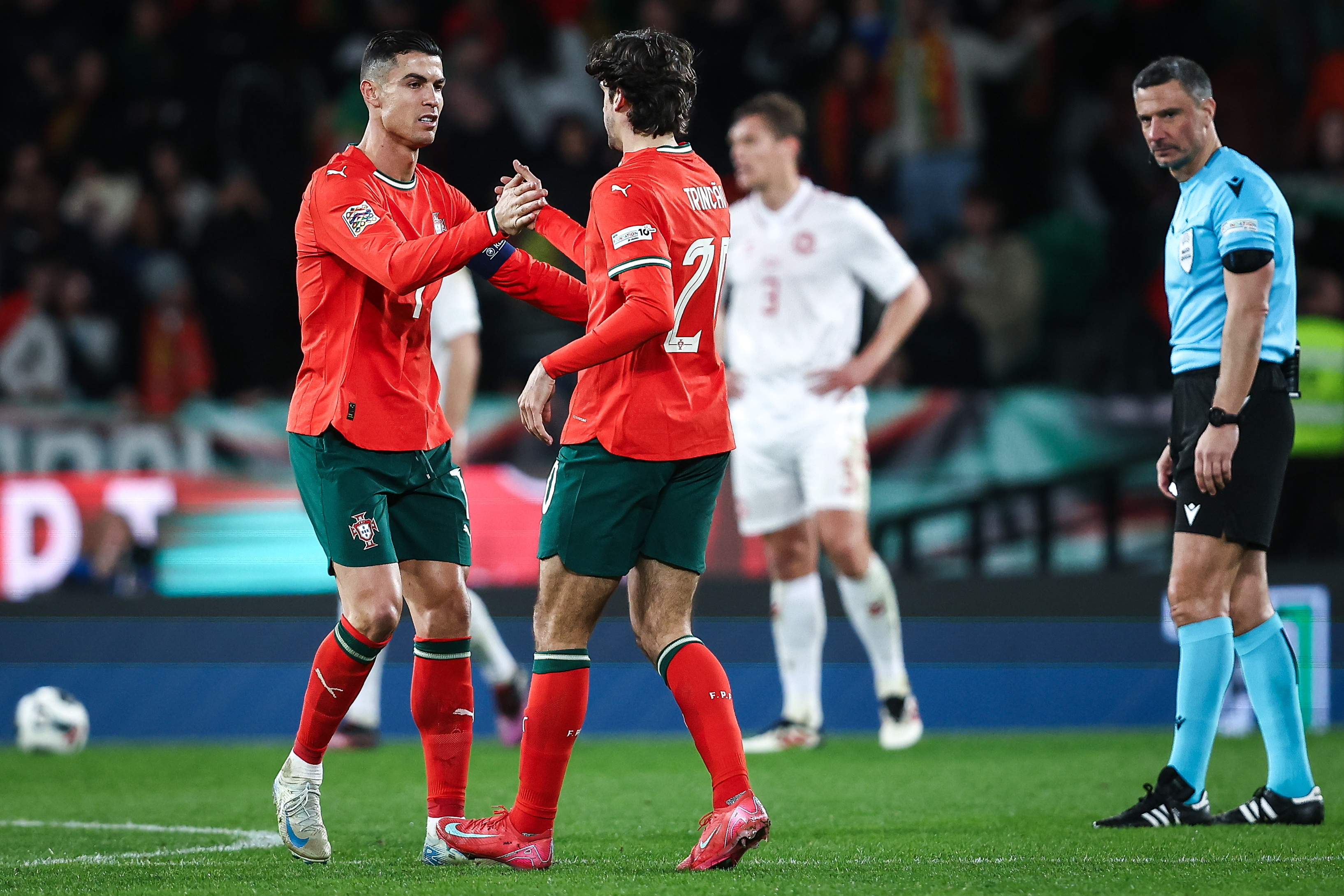 葡萄牙成功晋级,全队表现出色的简单介绍 葡萄牙成功晋级,全队表现出色的简单介绍