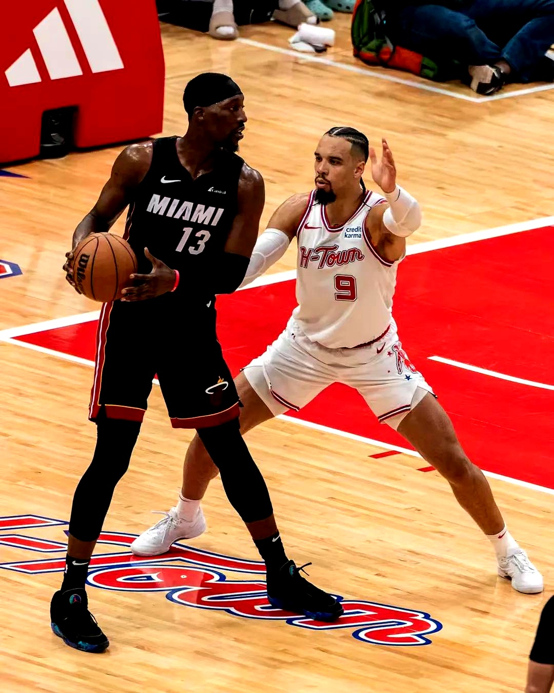 热火鏖战凯尔特人，范弗利特状态火热