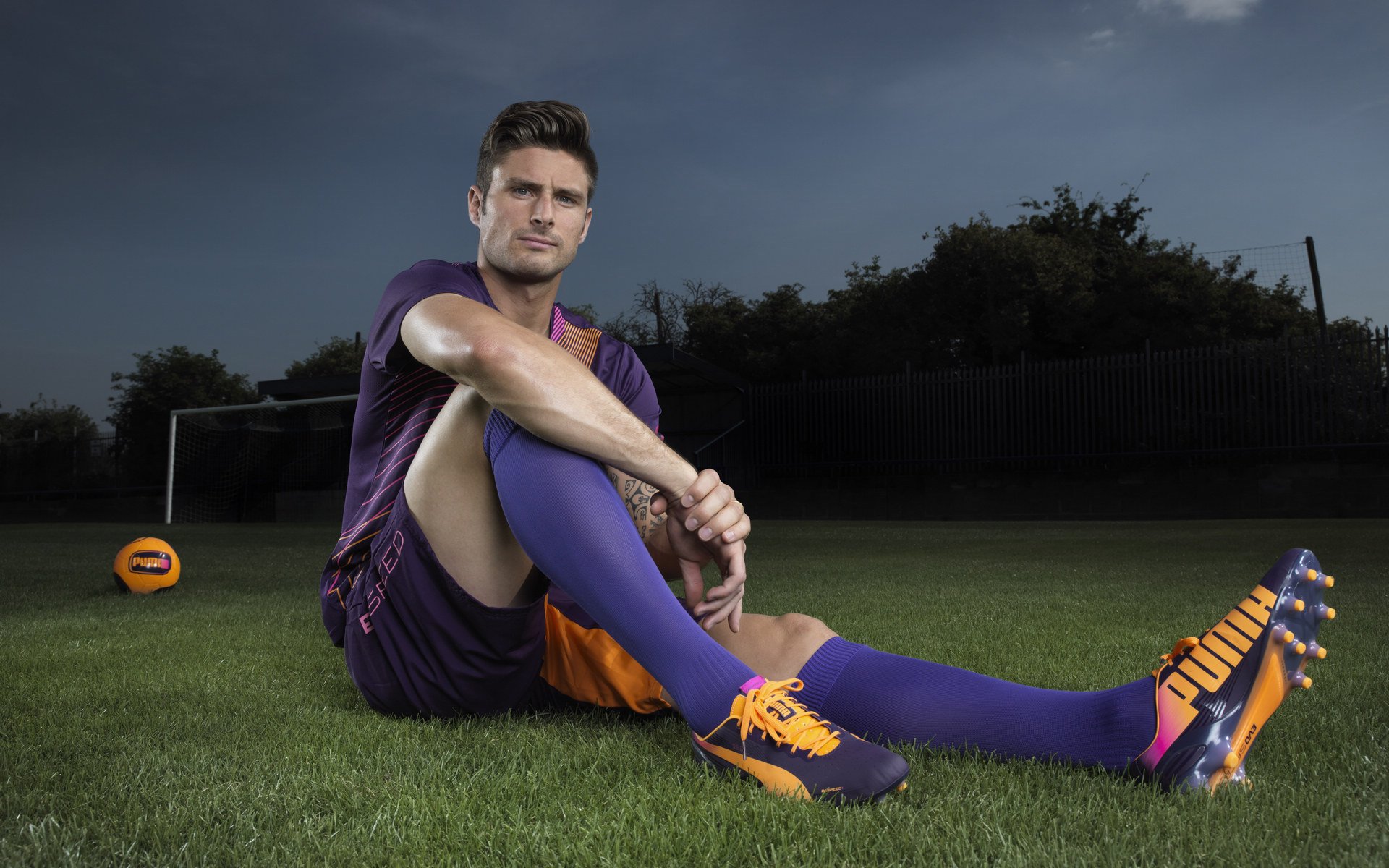 北欧铁血与南美狂舞的对决，福登一锤定音，芬兰硬仗取胜哥伦比亚