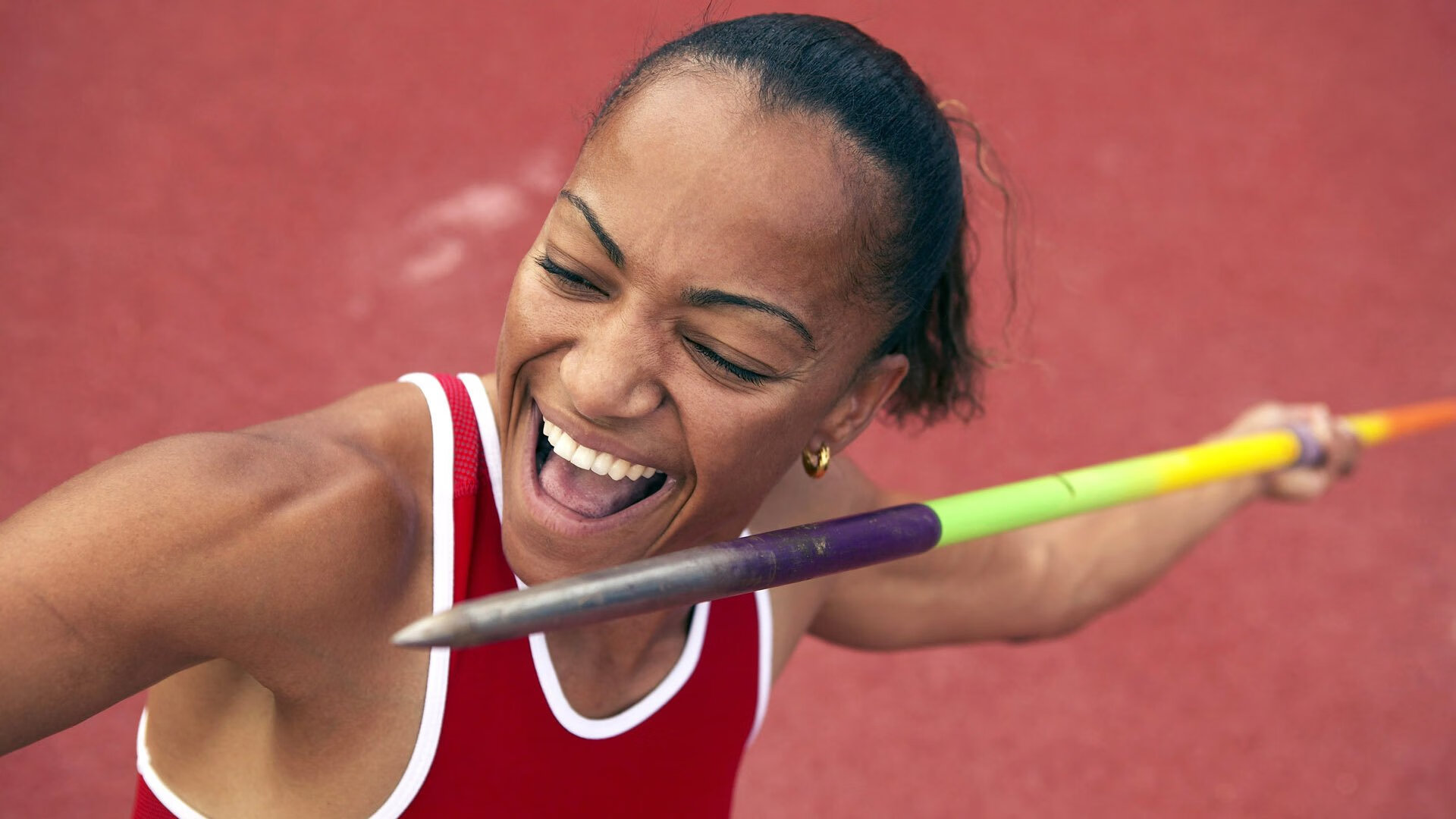 当大帝君临密尔沃基,恩比德用统治级表现,为火箭对阵雄鹿写下唯一注脚